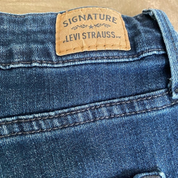 Signature by levis Strauss & co. Jeans, women 14L 32X32 - Picture 2 of 6